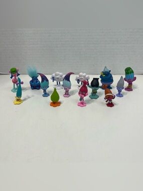 Trolls DREAMWORKS the troll movie mini troll figures lot of toys cake toppers